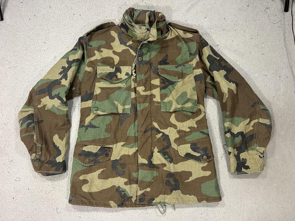 Vintage Military Cold Weather Jacket Mens Small Woodland Camo Hooded Field Army